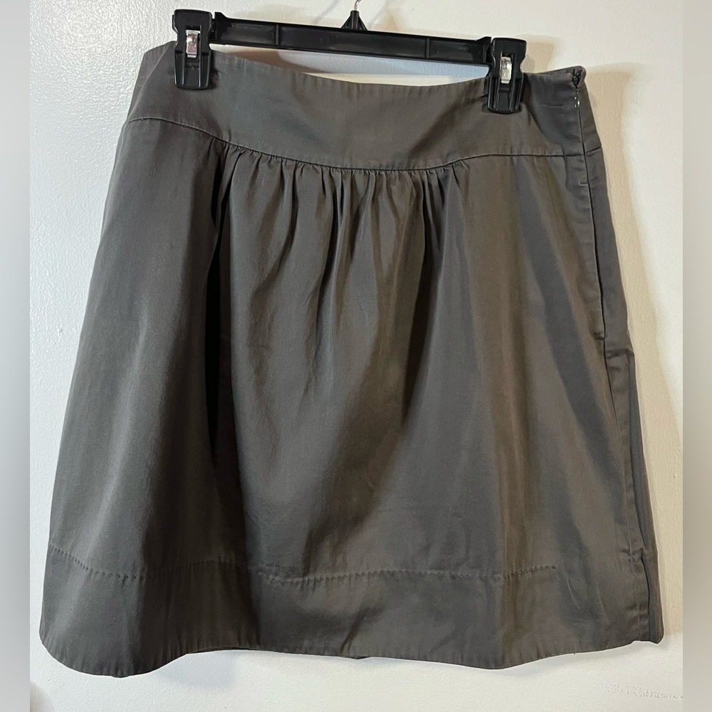 Ann Taylor LOFT Gray Knee-Length A-Line Pleated Skirt